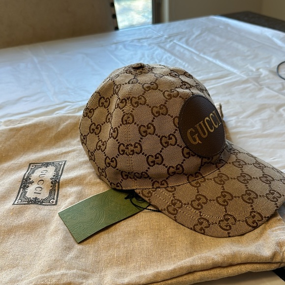 Authentic Gucci GG Canvas Baseball Hat - Picture 2 of 7